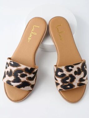 Lulu's Leopard-Pattern Slide Sandals in Tan and Black - NWT / NIB